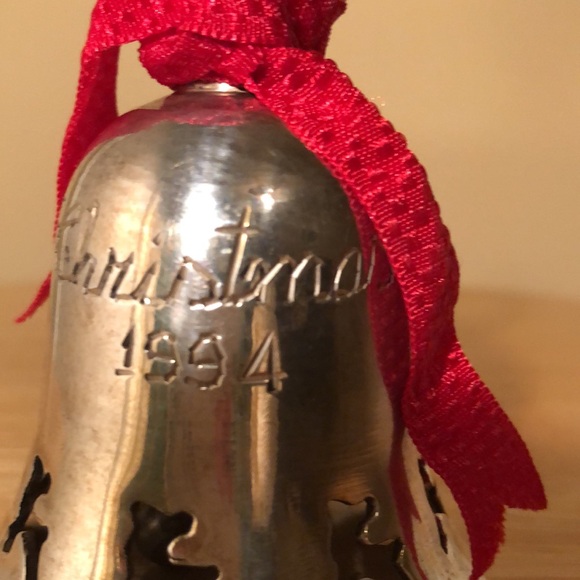 International Silver Co. 1994 Engraved Christmas Bell Reindeer Silver-plate 4” - Picture 2 of 8